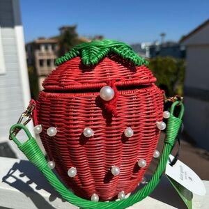 🍓kate spade🍓 Pearl Embellished Red Strawberry Basket Bucket  Bag NEW NWT
